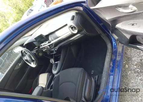 2019 Kia Forte Lxs z USA, uszkodzony, nr VIN 3KPF24AD2KE115108